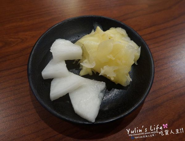 魚多甜握壽司專賣店:魚多甜壽司專賣店 ♥ 澎派平價海鮮 ♥ 海膽嚇嚇叫 ♥ 日本料理 ♥ 新莊壽司