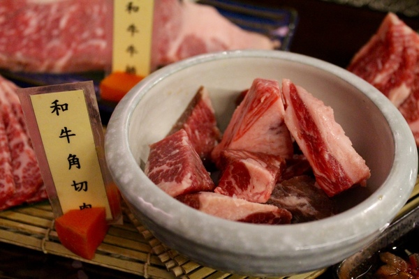 碳味亭和牛炭火燒肉：[台南]新營美術園區附近 頂級和牛料理 碳味亭和牛炭火燒肉