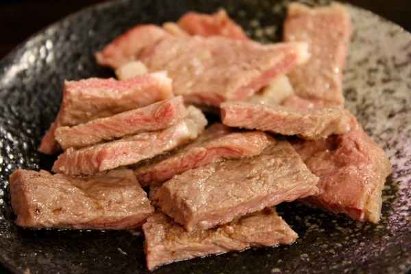 碳味亭和牛炭火燒肉：[台南]新營美術園區附近 頂級和牛料理 碳味亭和牛炭火燒肉