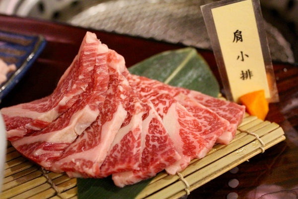 碳味亭和牛炭火燒肉：[台南]新營美術園區附近 頂級和牛料理 碳味亭和牛炭火燒肉