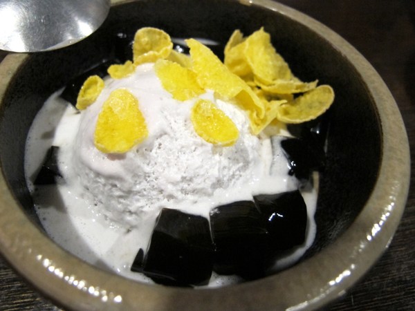 碳味亭和牛炭火燒肉：（台南。新營區美食）『碳味亭』和牛炭火燒肉 專賣。快來跟著巨鼠到新營，進行一趟頂級和牛探索之旅!