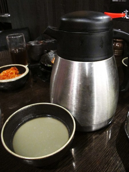 碳味亭和牛炭火燒肉：（台南。新營區美食）『碳味亭』和牛炭火燒肉 專賣。快來跟著巨鼠到新營，進行一趟頂級和牛探索之旅!