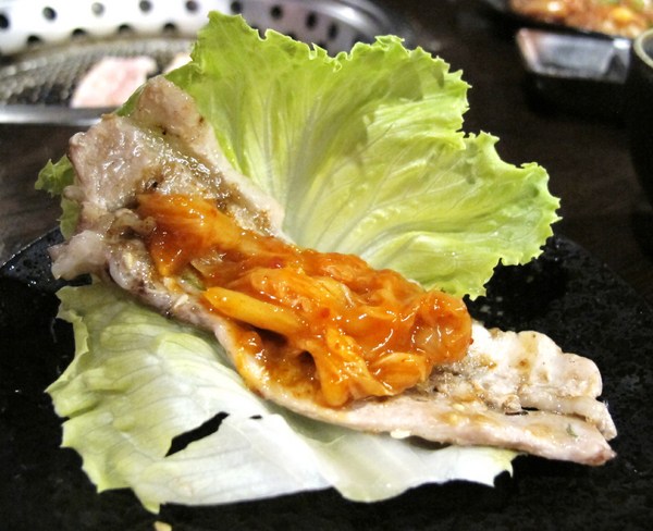 碳味亭和牛炭火燒肉：（台南。新營區美食）『碳味亭』和牛炭火燒肉 專賣。快來跟著巨鼠到新營，進行一趟頂級和牛探索之旅!