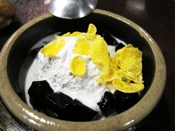 碳味亭和牛炭火燒肉：（台南。新營區美食）『碳味亭』和牛炭火燒肉 專賣。快來跟著巨鼠到新營，進行一趟頂級和牛探索之旅!