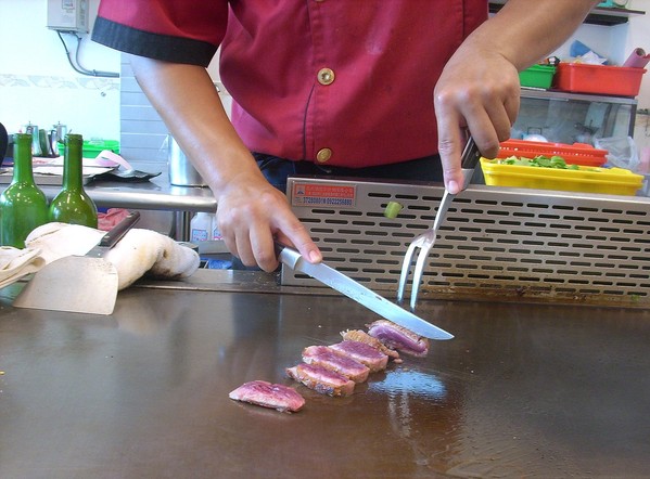 明鳳鐵板燒(總店)：原汁原味的海陸盛宴~...明鳳鐵板燒(總店)