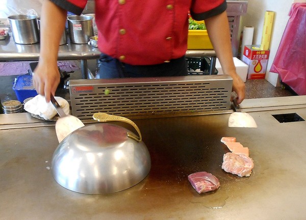 明鳳鐵板燒(總店)：原汁原味的海陸盛宴~...明鳳鐵板燒(總店)
