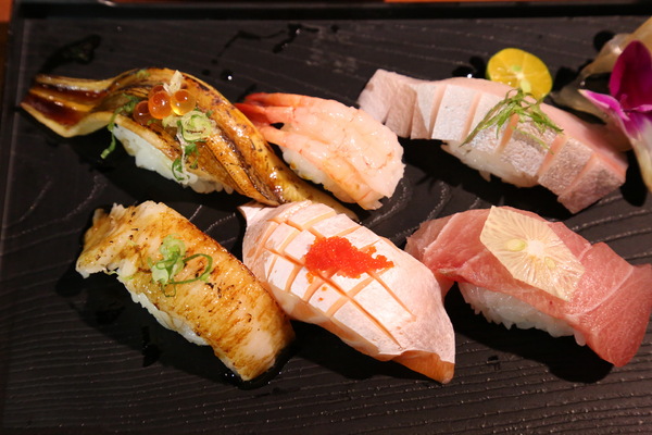 神奈川日式平價料理：[台南]中西區 新鮮生魚片 神奈川日式平價料理