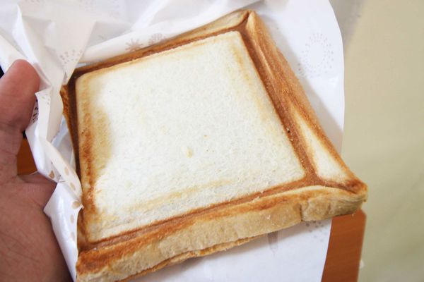 【台北美食】Loya熱壓吐司-珍珠花生吐司下午茶點心首選