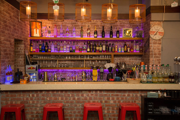 三胡町-Bistro：[台南]聚會小酌推薦 酒吧X餐廳 三胡町-Bistro 餐酒館