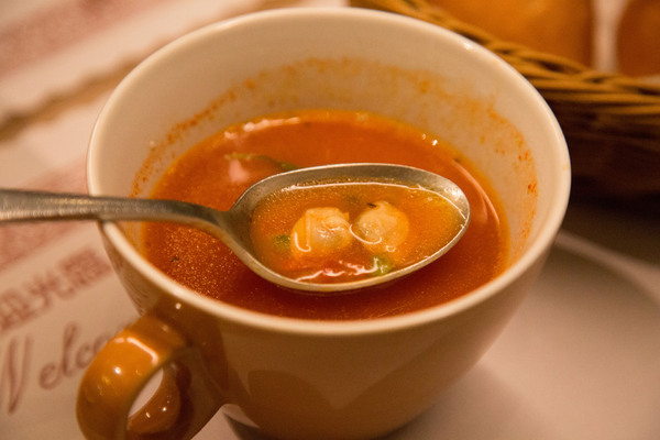 三胡町-Bistro：[台南]聚會小酌推薦 酒吧X餐廳 三胡町-Bistro 餐酒館