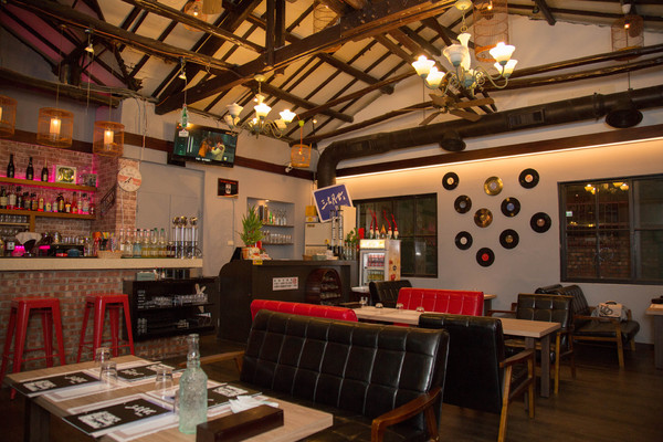 三胡町-Bistro：[台南]聚會小酌推薦 酒吧X餐廳 三胡町-Bistro 餐酒館