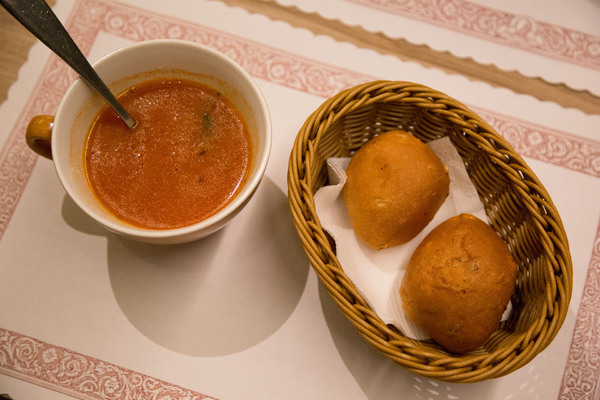 三胡町-Bistro：[台南]聚會小酌推薦 酒吧X餐廳 三胡町-Bistro 餐酒館