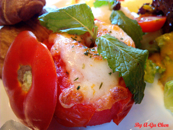 三胡町-Bistro：【臺南Ω東區】三胡町。擁有老屋外貌而內蘊現代靈魂的餐酒坊