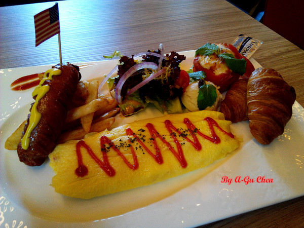 三胡町-Bistro：【臺南Ω東區】三胡町。擁有老屋外貌而內蘊現代靈魂的餐酒坊