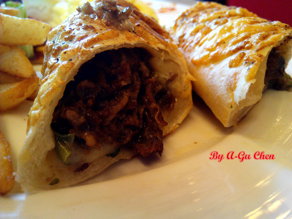 三胡町-Bistro：【臺南Ω東區】三胡町。擁有老屋外貌而內蘊現代靈魂的餐酒坊