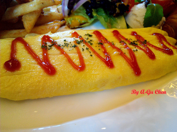 三胡町-Bistro：【臺南Ω東區】三胡町。擁有老屋外貌而內蘊現代靈魂的餐酒坊