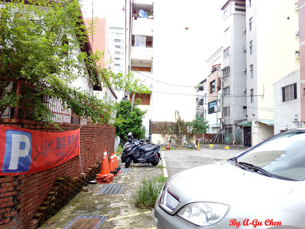 三胡町-Bistro：【臺南Ω東區】三胡町。擁有老屋外貌而內蘊現代靈魂的餐酒坊