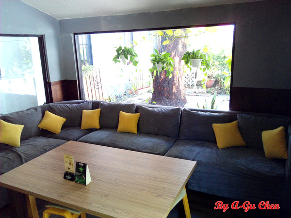 三胡町-Bistro：【臺南Ω東區】三胡町。擁有老屋外貌而內蘊現代靈魂的餐酒坊