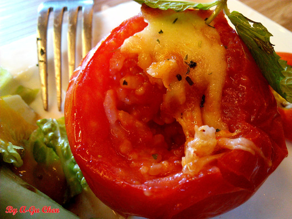 三胡町-Bistro：【臺南Ω東區】三胡町。擁有老屋外貌而內蘊現代靈魂的餐酒坊