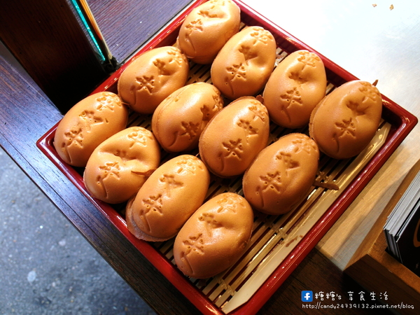 小野屋幸福燒:〖台中│美食〗小野屋幸福燒 ❤ 豐原廟東新美食~日式雞蛋糕,顆顆大爆漿,有招牌牛奶、伯爵奶茶、咖啡拿鐵,三種幸福滋味等你來品嘗~