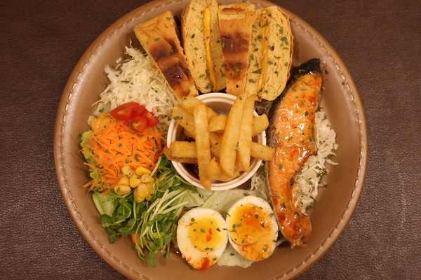 提摩希歐式餐坊(台南東安店)：[台南]東區平價義大利麵 早午晚餐 焗烤 少油少鹽健康風味 提摩希歐式餐坊