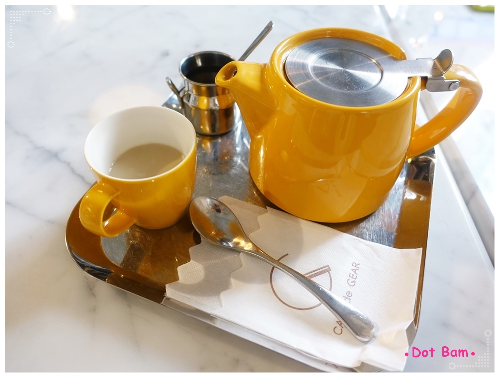 CAFE de Gear 錫蘭紅茶拿鐵 2.JPG
