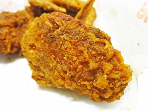 【新莊美食】江家脆皮雞翅-從餐車變到路邊攤的炸雞店