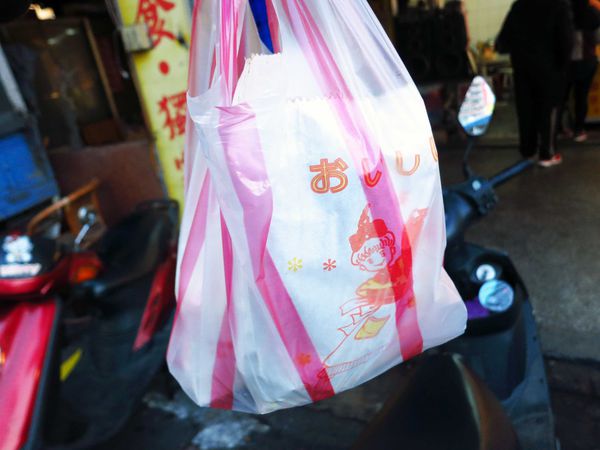 【新莊美食】江家脆皮雞翅-從餐車變到路邊攤的炸雞店