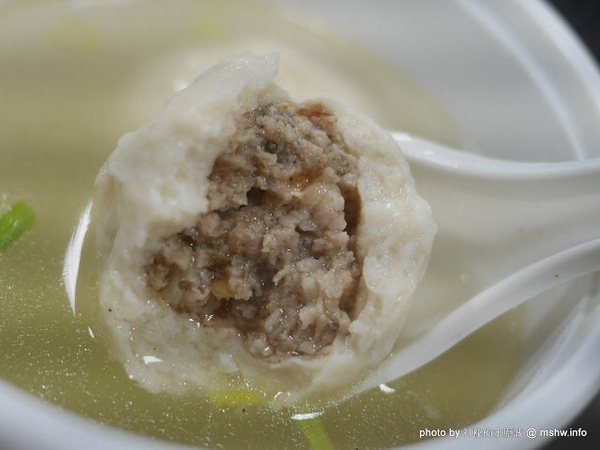 肉圓真清蒸肉圓:【食記】新北肉圓真手作傳統美食@新店崇光女中&耕莘醫院-捷運MRT七張 : 手工自製的南部老味道, 蒸的好吃又不油膩呢!!