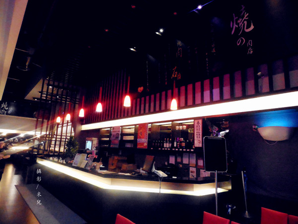 石頭日式炭火燒肉(新泰-尊榮旗艦店):【新北市泰山區。火烤吃到飽】石頭日式炭火燒肉 / 新泰-尊榮旗艦店 學生聚餐好地方!!!