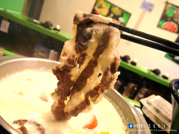 陶湘涮涮鍋(大業店):〖台中│美食〗陶湘涮涮鍋(大業店) ❤ 台中避冬美食新選擇,來自台南日式涮涮鍋,活跳跳的蝦子新鮮上桌,不僅是海鮮,就連肉品也超好吃!!