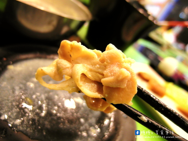 陶湘涮涮鍋(大業店):〖台中│美食〗陶湘涮涮鍋(大業店) ❤ 台中避冬美食新選擇,來自台南日式涮涮鍋,活跳跳的蝦子新鮮上桌,不僅是海鮮,就連肉品也超好吃!!