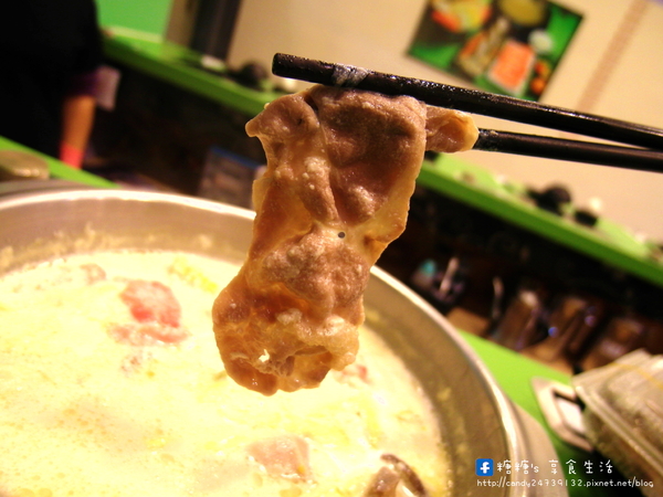 陶湘涮涮鍋(大業店):〖台中│美食〗陶湘涮涮鍋(大業店) ❤ 台中避冬美食新選擇,來自台南日式涮涮鍋,活跳跳的蝦子新鮮上桌,不僅是海鮮,就連肉品也超好吃!!