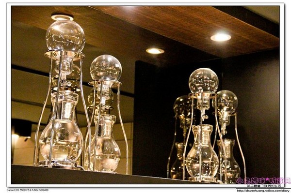 CU Cafe:【美食♥松山】☼CU cafe ☼彩虹千層派/香蕉芭娜娜/草莓起士蛋糕/冰滴咖啡每一樣都超級吸睛♥♥