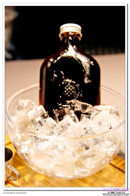 CU Cafe:【美食♥松山】☼CU cafe ☼彩虹千層派/香蕉芭娜娜/草莓起士蛋糕/冰滴咖啡每一樣都超級吸睛♥♥