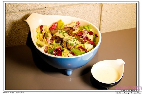 CU Cafe:【美食♥松山】☼CU cafe ☼彩虹千層派/香蕉芭娜娜/草莓起士蛋糕/冰滴咖啡每一樣都超級吸睛♥♥