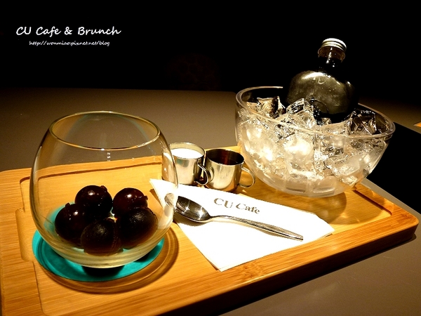 CU Cafe:【松山區下午茶, 早午餐/小巨蛋咖啡廳】必點冰滴咖啡, 草莓起司蛋糕... ✿✿ Cu Cafe and Brunch ✿✿