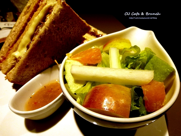 CU Cafe:【松山區下午茶, 早午餐/小巨蛋咖啡廳】必點冰滴咖啡, 草莓起司蛋糕... ✿✿ Cu Cafe and Brunch ✿✿