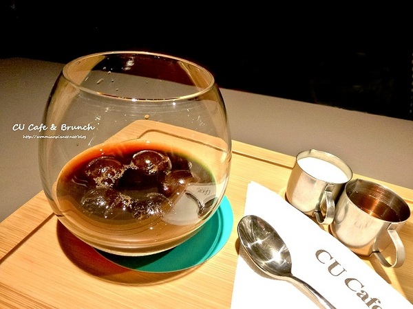 CU Cafe:【松山區下午茶, 早午餐/小巨蛋咖啡廳】必點冰滴咖啡, 草莓起司蛋糕... ✿✿ Cu Cafe and Brunch ✿✿
