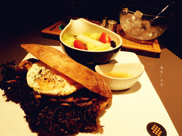 CU Cafe：【台北市松山區。咖啡廳】CU Cafe 近南京復興站 必點甜點!!!