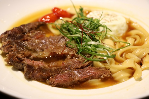 瓦法奇朵Waffogato(敦南店)：***Waffogato***     99元能吃到中西式餐點的謀和~!!   CP值高