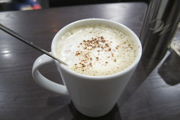 瓦法奇朵Waffogato(敦南店):【原來最平價好吃的牛排在東區!】瓦法奇朵WAFFOGATO~爐烤雪花牛排99元、紐約客牛排199元!