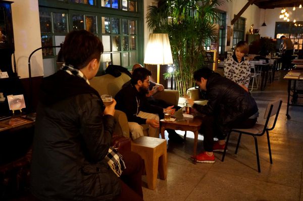 Lyo Bistro：[松菸] Lyo Bistro - 深夜裡的微醺小酒館：精釀啤酒．輕食．藝文表演【OpenRice新店快閃祕密客】