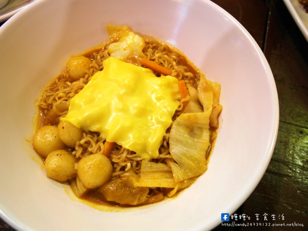 朴大哥的韓式炸雞：〖台中│美食〗朴大哥的韓式炸雞 ❤ 糖糖愛店朴大哥的韓式炸雞搬新家囉!!空間變得更加寬敞舒適了~