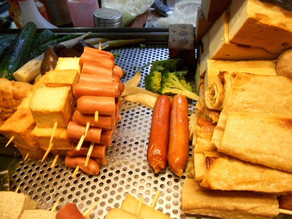 鴨霸王國煙燻滷味(文橫店)：別有一番滋味~ .. 鴨霸王國