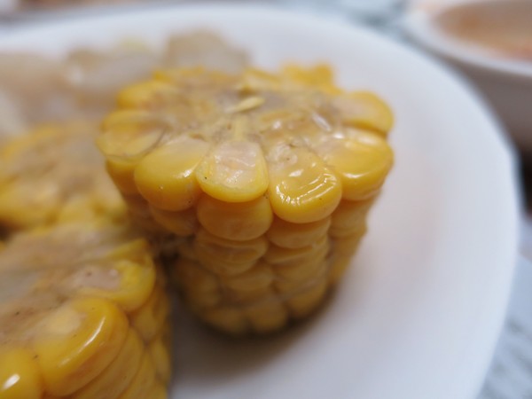 鴨霸王國煙燻滷味(文橫店)：別有一番滋味~ .. 鴨霸王國