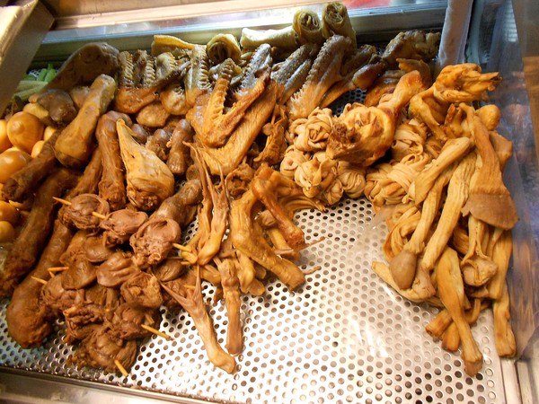 鴨霸王國煙燻滷味(文橫店)：別有一番滋味~ .. 鴨霸王國