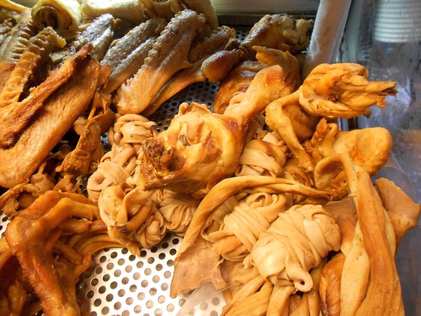 鴨霸王國煙燻滷味(文橫店):別有一番滋味~ .. 鴨霸王國