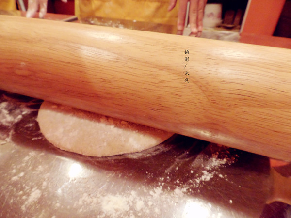 林太太手工石烤披薩:【台北市大安區。披薩】林太太手工石烤披薩 DIY披薩 聚餐超有趣! 近國父紀念館 忠孝敦化站