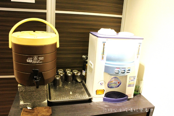 丼物食堂:台北松山人氣餐廳『丼物食堂』天婦羅/咖哩飯/捷運南京三民站